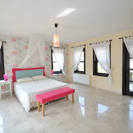 Sedir 4 Villa Camlıkoy